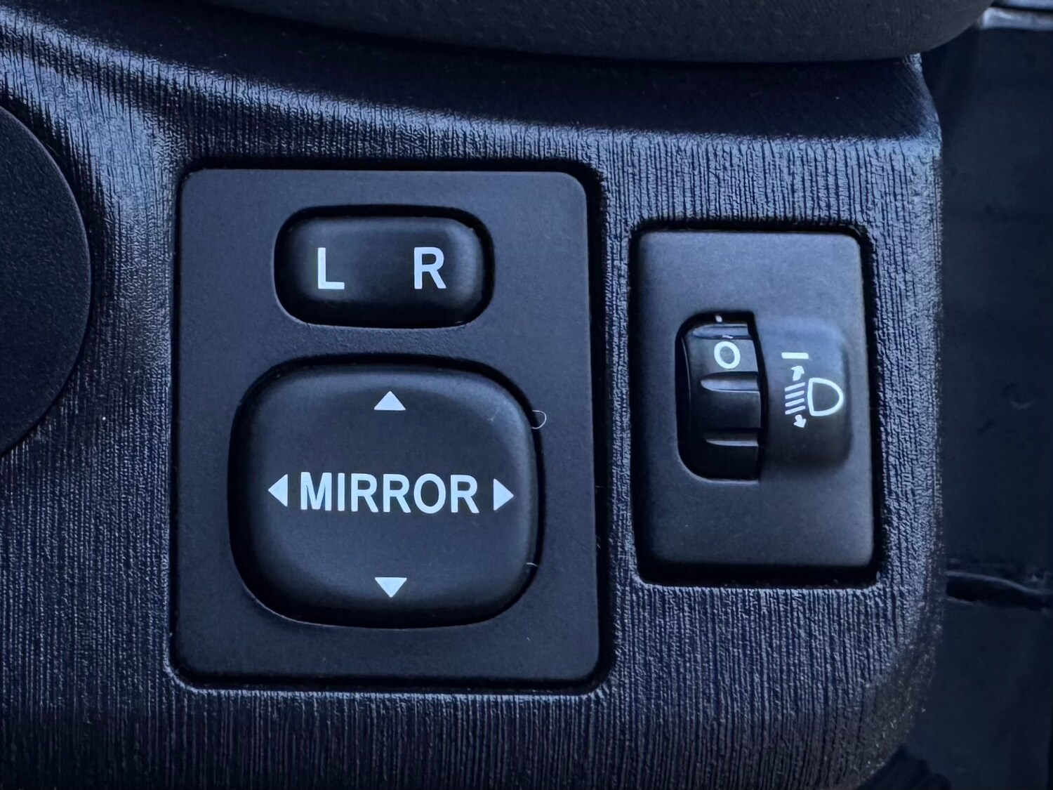 Used Toyota Yaris 2014 for sale - 77298456: Photo 27