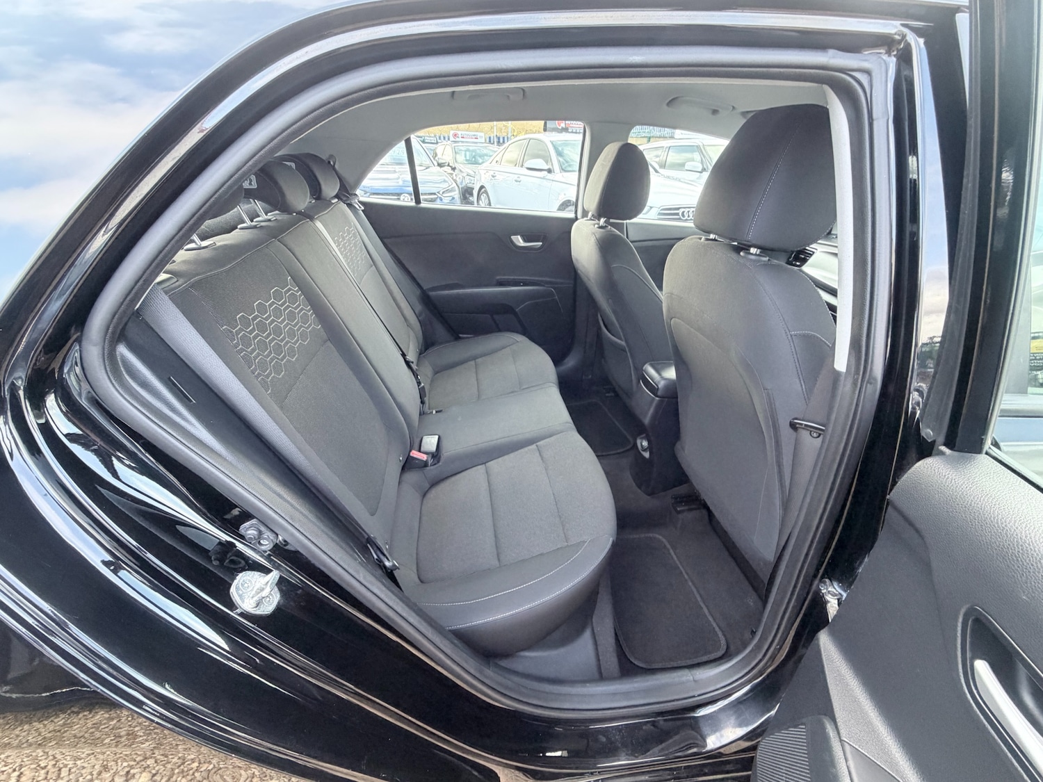 Used Kia Rio 2017 for sale - 78225764: Photo 9