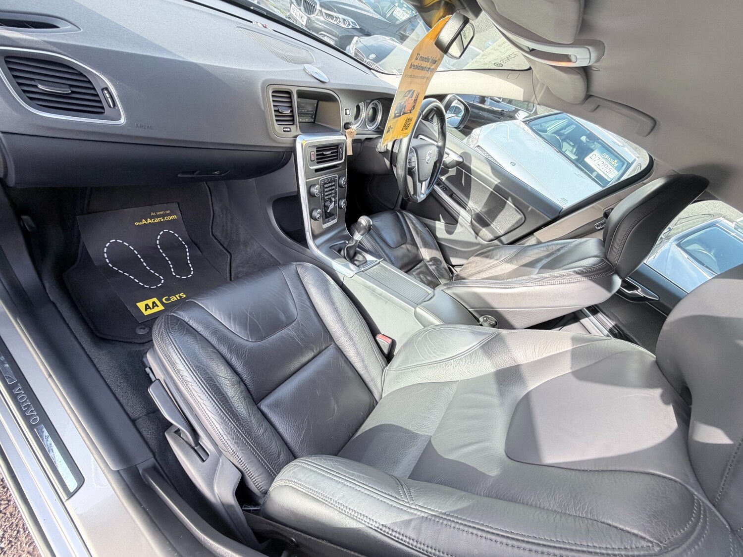 Used Volvo V60 2012 for sale - 78066824: Photo 40