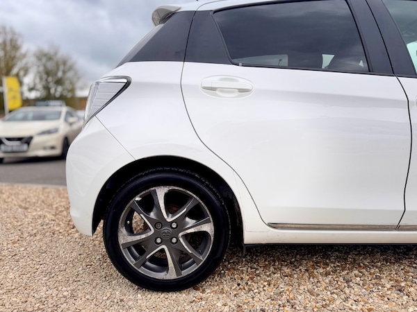 Used Toyota Yaris 2013 for sale - 76319741: Photo 22