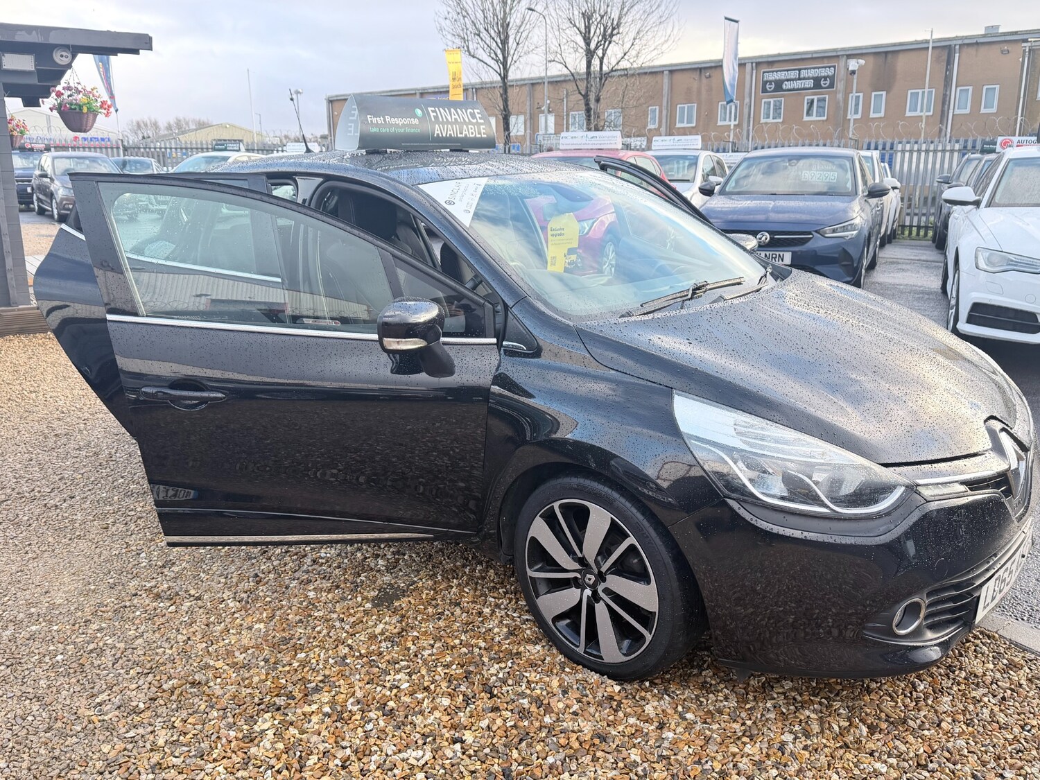 Used Renault Clio 2015 for sale - 78066811: Photo 44