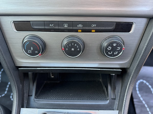 Used Volkswagen Golf 2015 for sale - 76254874: Photo 30