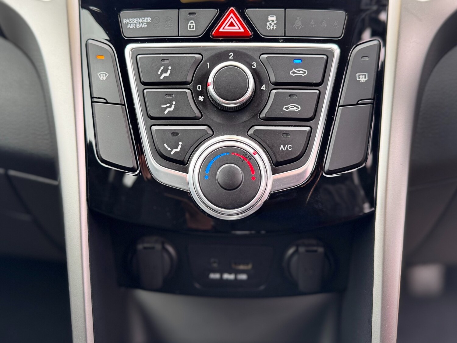 Used Hyundai i30 2013 for sale - 76576998: Photo 34