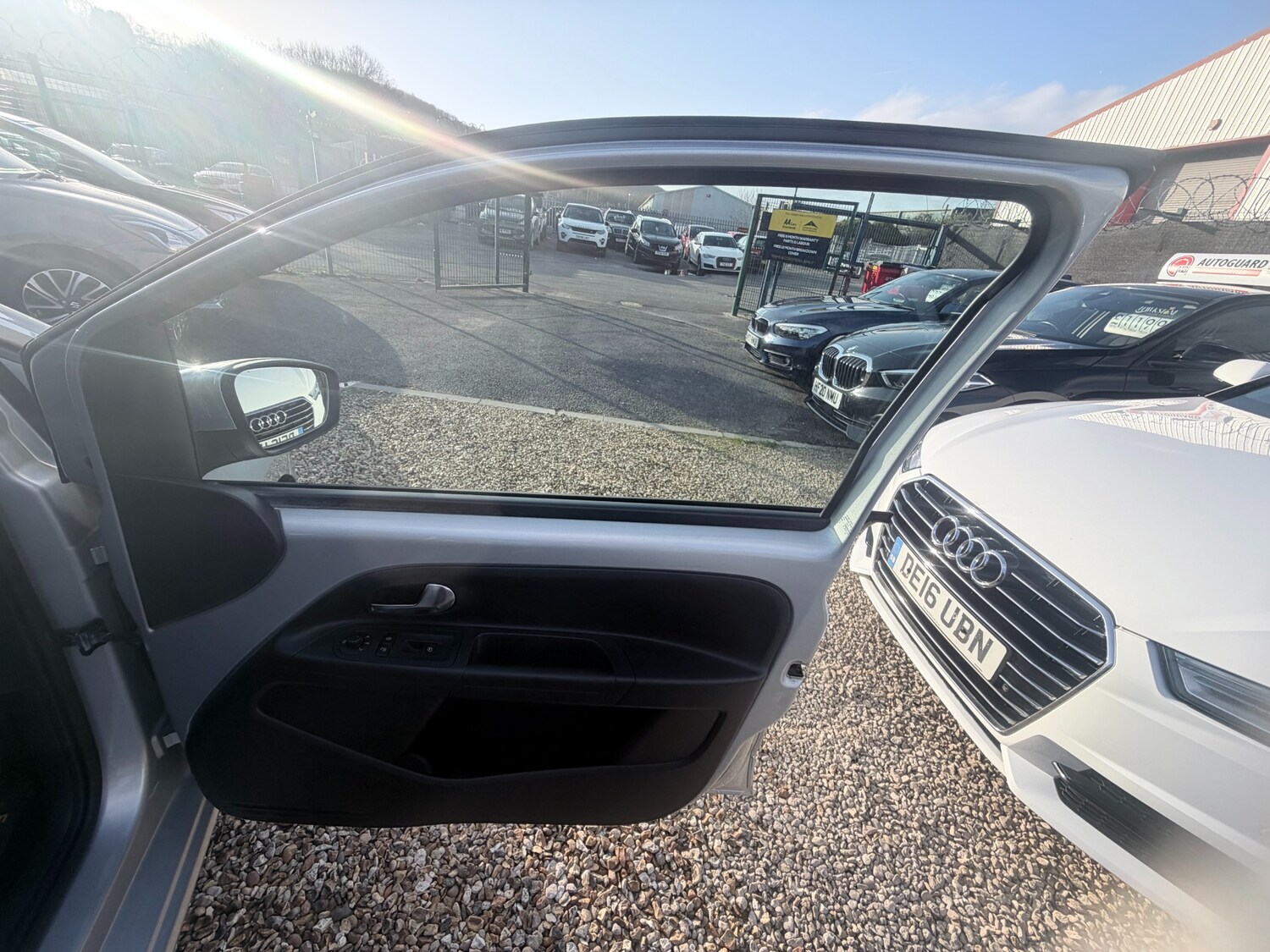 Used Volkswagen up! 2013 for sale - 77984967: Photo 23