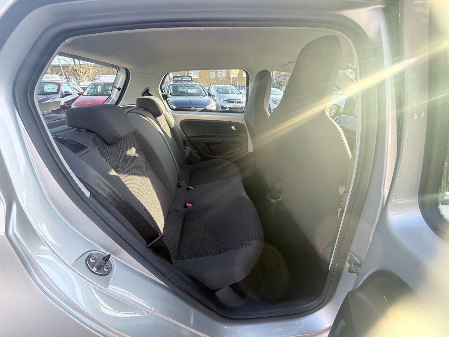 Used Volkswagen up! 2013 for sale - 77984967: Photo 9