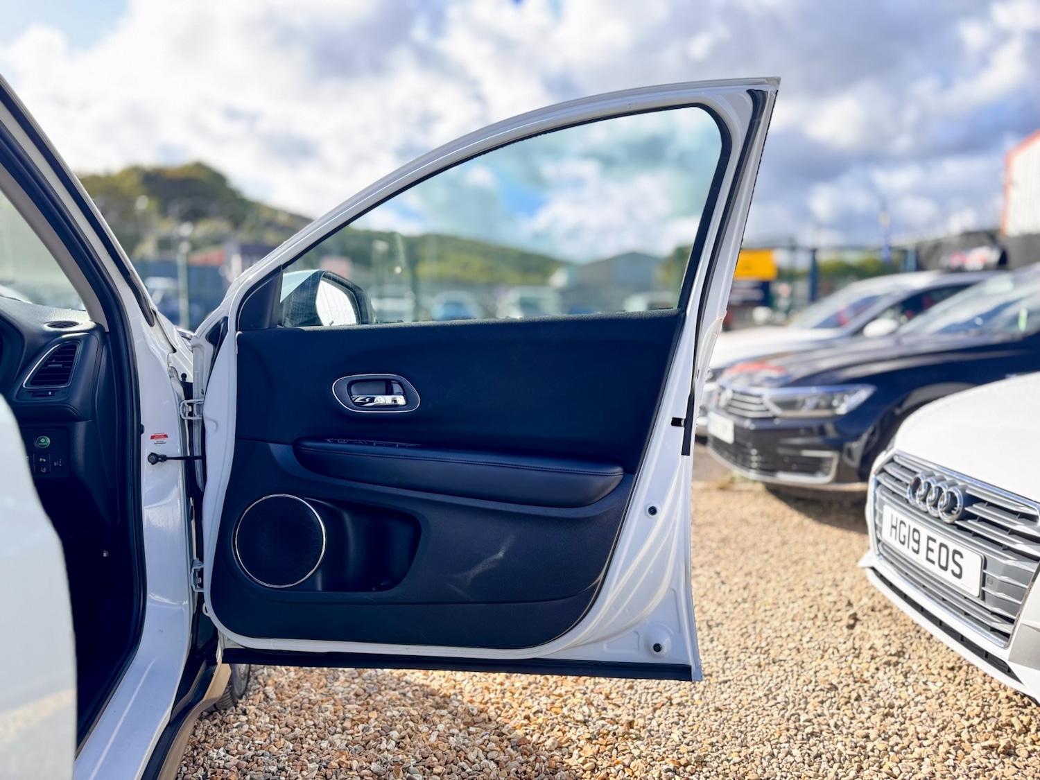 Used Honda HR-V 2017 for sale - 77019508: Photo 25