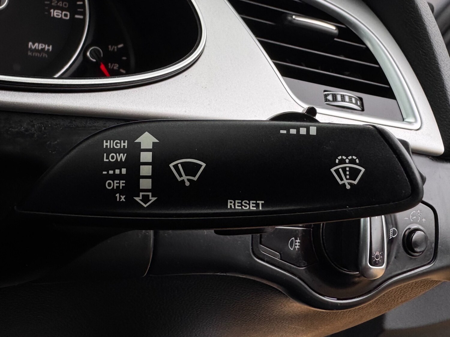 Used Audi A4 2015 for sale - 77297348: Photo 31