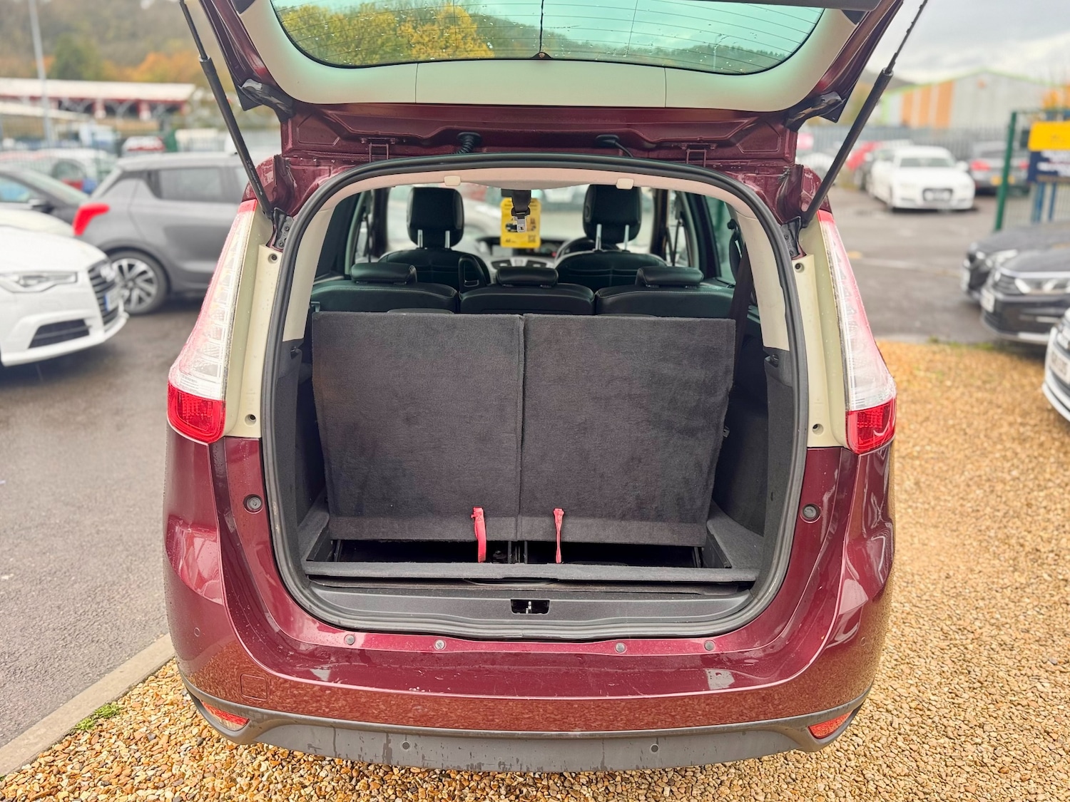 Used Renault Grand Scenic 2013 for sale - 77051630: Photo 20