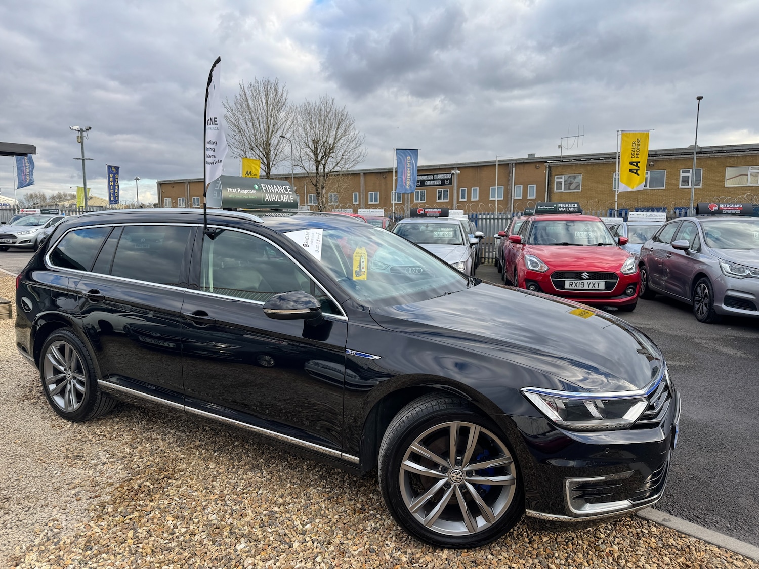 Used Volkswagen Passat 2017 for sale - 76738517: Photo 1