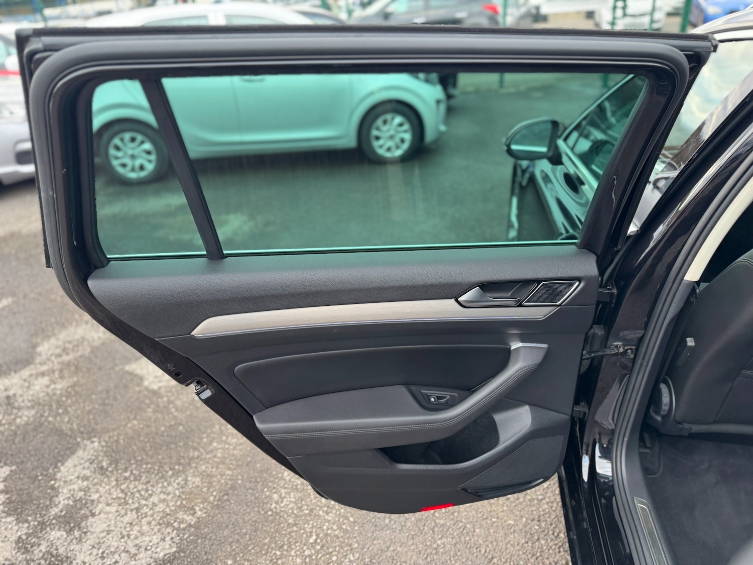 Used Volkswagen Passat 2017 for sale - 76738517: Photo 36