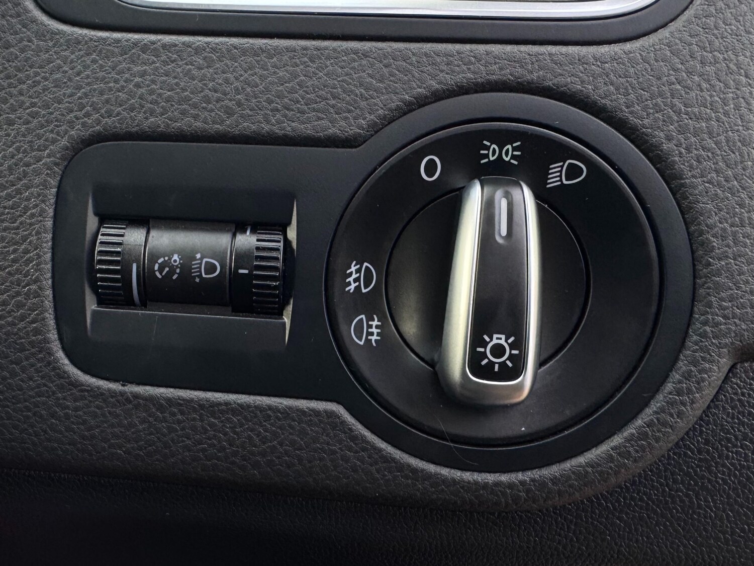 Used Volkswagen Polo 2013 for sale - 77404811: Photo 27