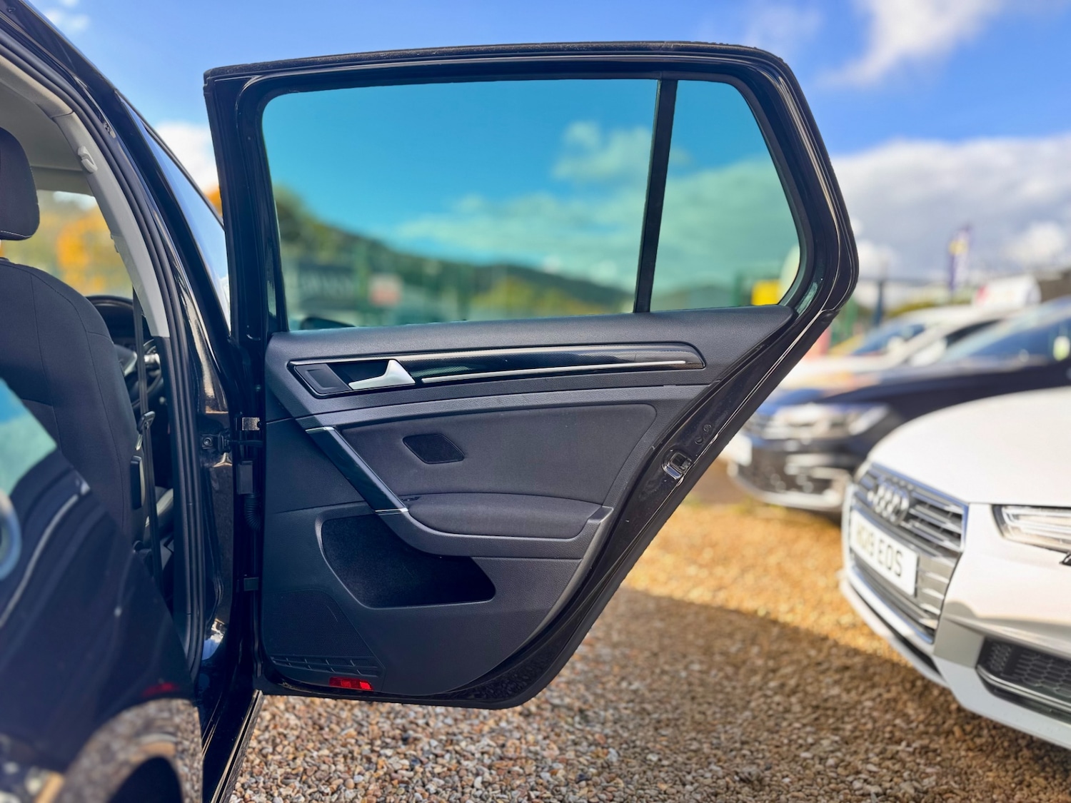 Used Volkswagen Golf 2015 for sale - 77019180: Photo 38