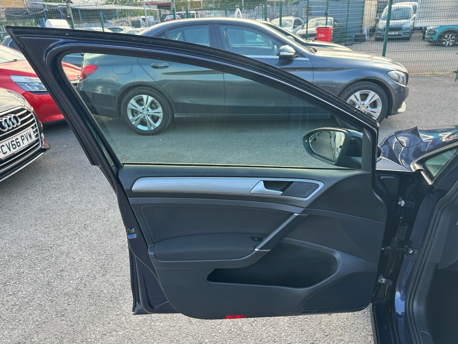 Used Volkswagen Golf 2015 for sale - 76159466: Photo 37