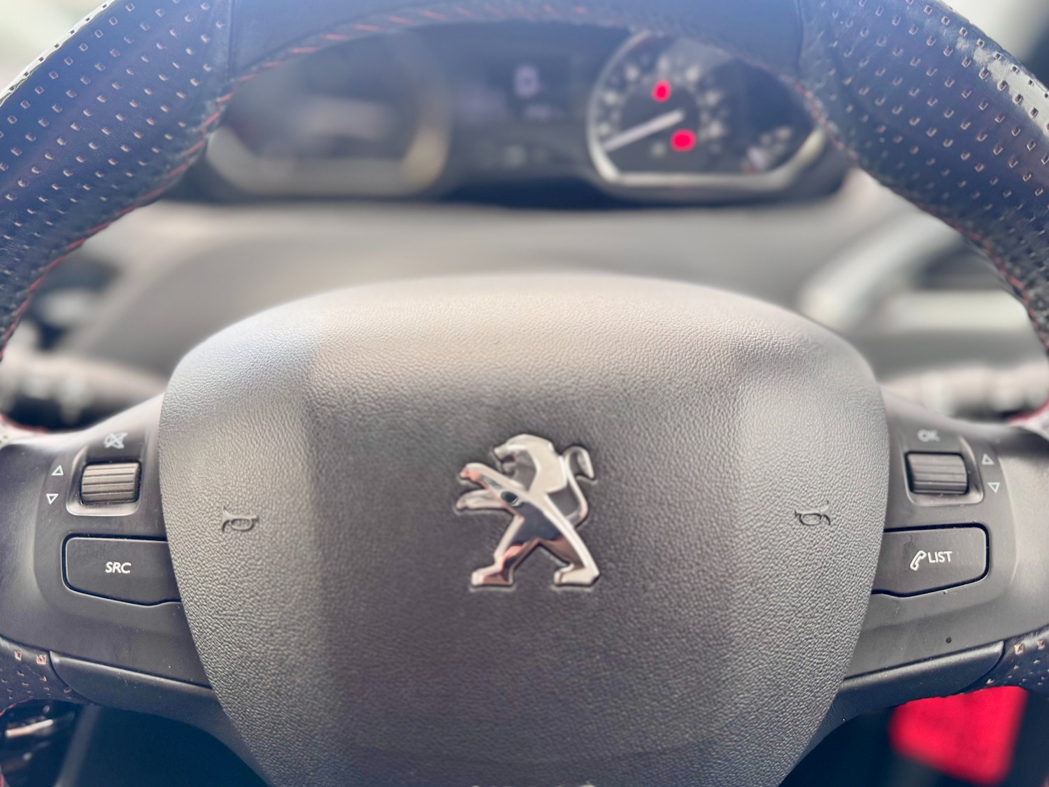 Used Peugeot 208 2015 for sale - 77689314: Photo 31