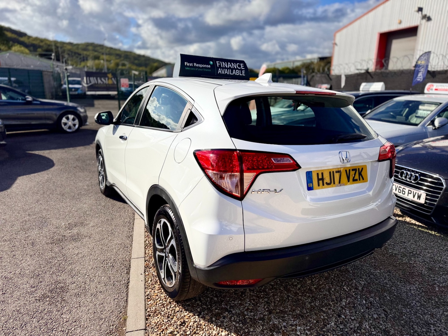 Used Honda HR-V 2017 for sale - 76510350: Photo 18