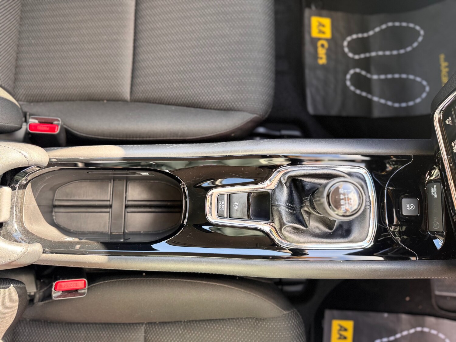 Used Honda HR-V 2017 for sale - 76510350: Photo 35