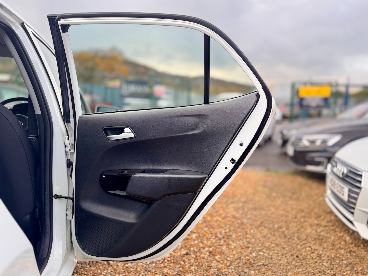 Used Kia Picanto 2017 for sale - 77297954: Photo 37