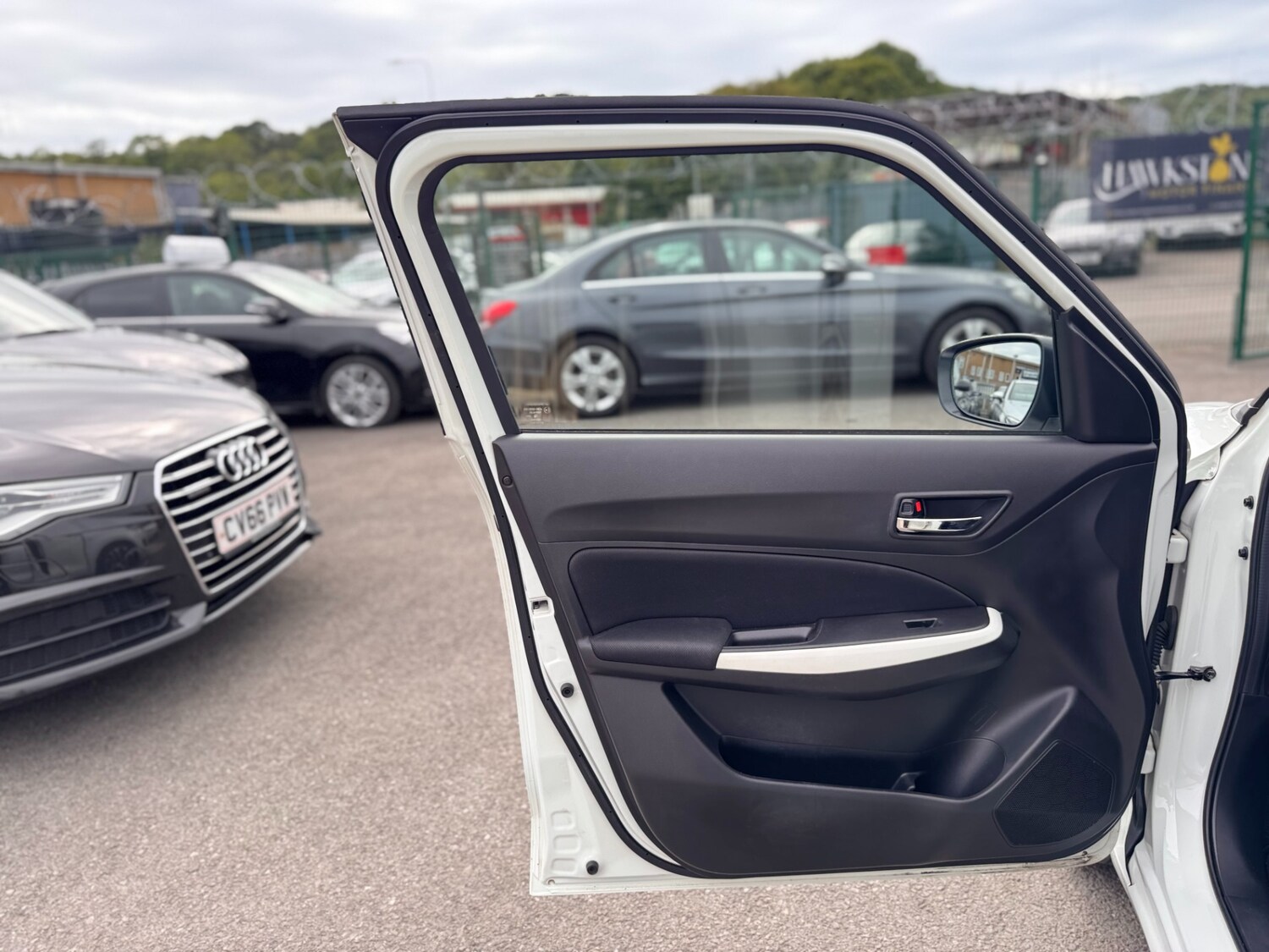 Used Suzuki Swift 2021 for sale - 77545086: Photo 42