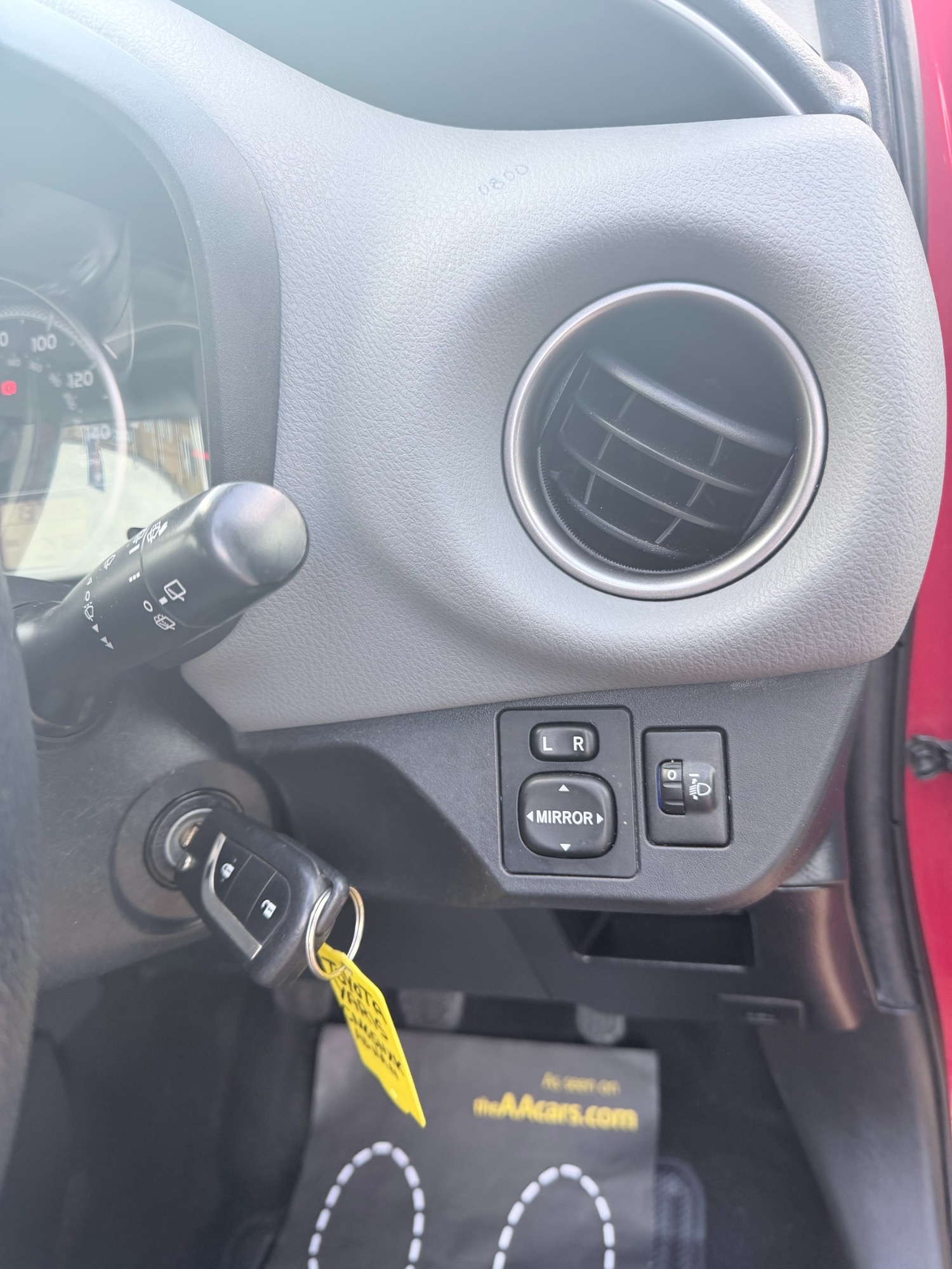 Used Toyota Yaris 2015 for sale - 77689511: Photo 25