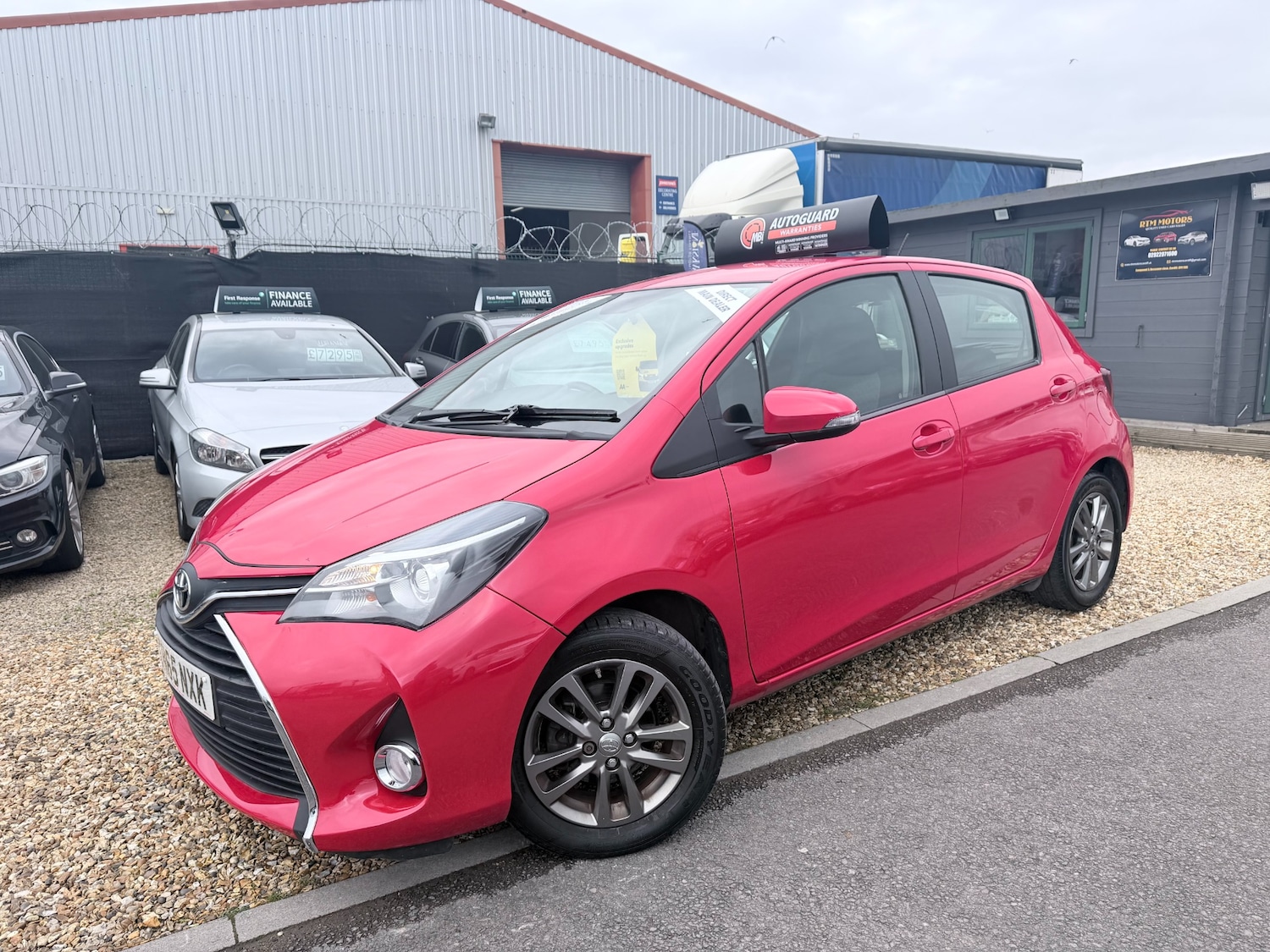 Used Toyota Yaris 2015 for sale - 77689511: Photo 3