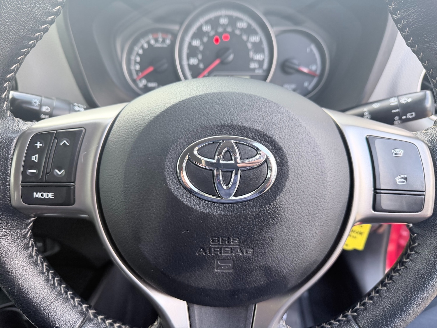Used Toyota Yaris 2015 for sale - 77689511: Photo 30