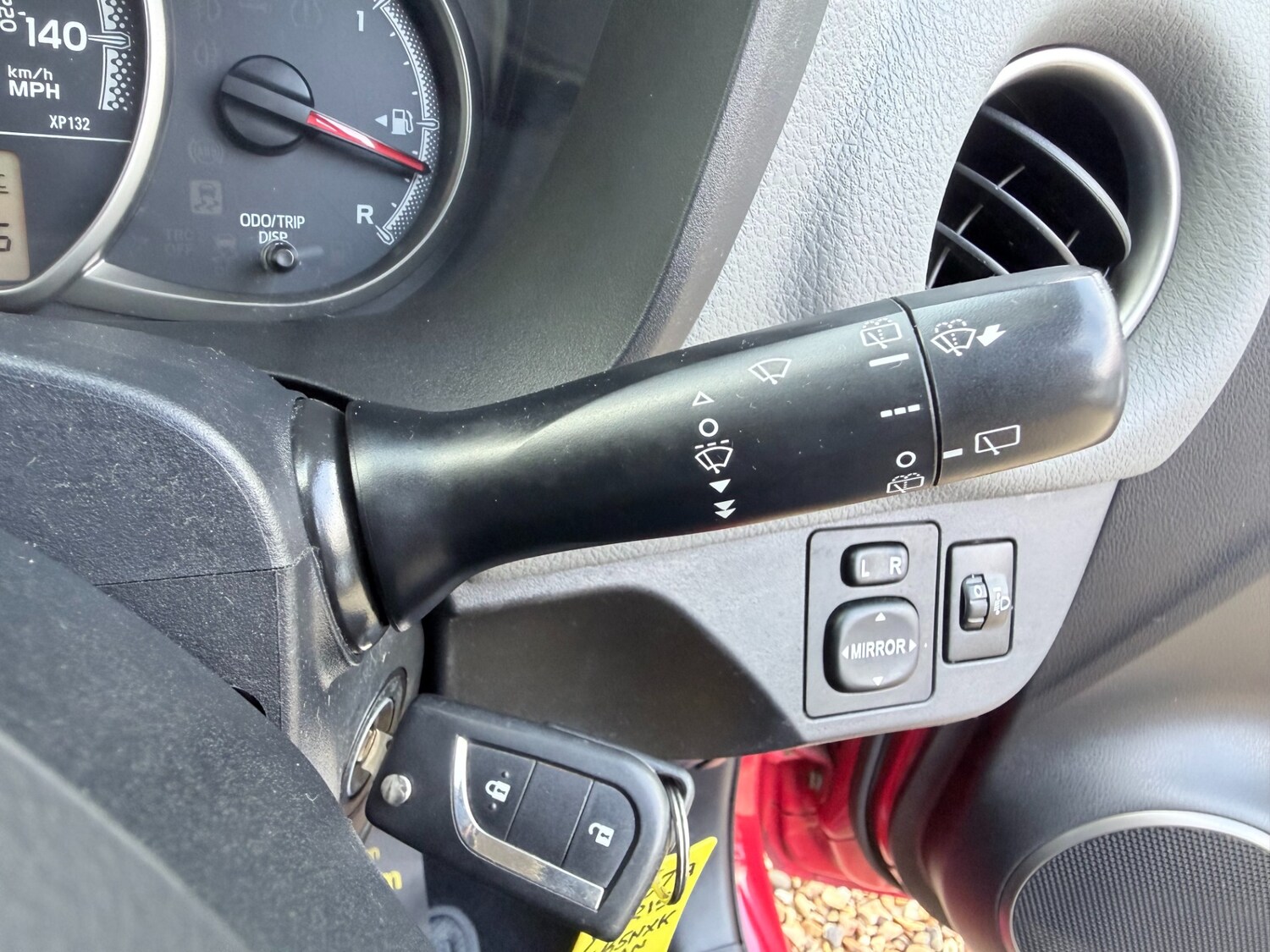 Used Toyota Yaris 2015 for sale - 77689511: Photo 31