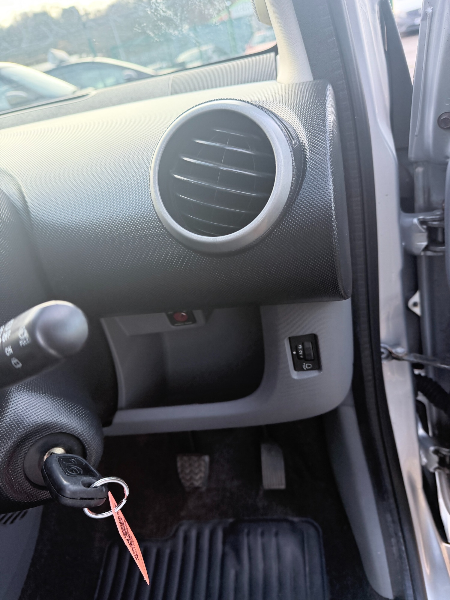 Used Toyota AYGO 2009 for sale - 77461262: Photo 25