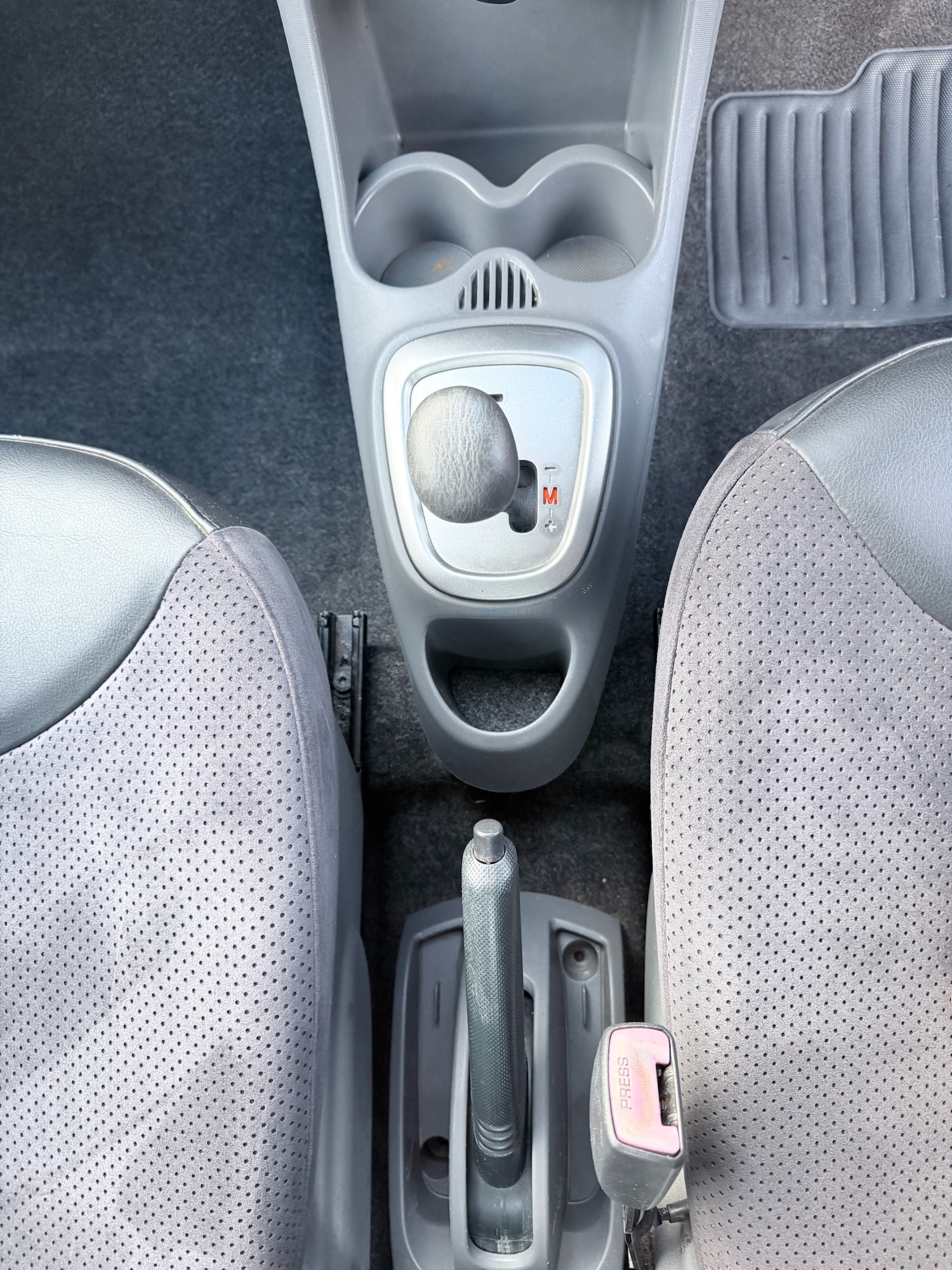 Used Toyota AYGO 2009 for sale - 77461262: Photo 29