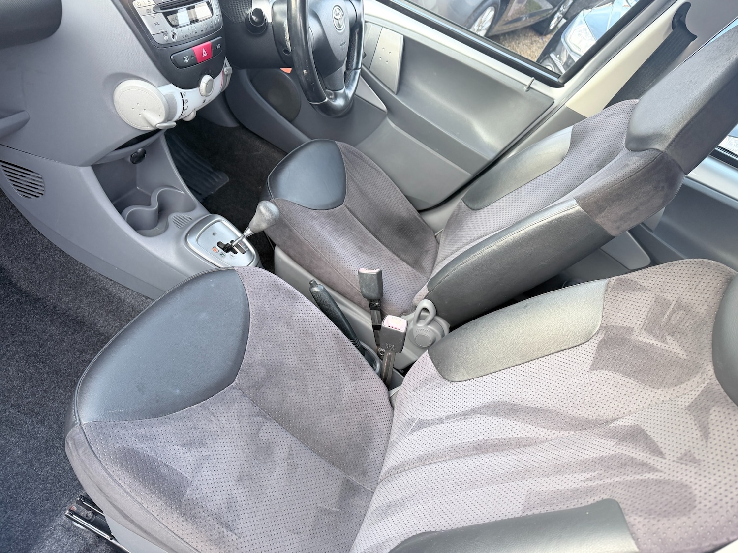 Used Toyota AYGO 2009 for sale - 77461262: Photo 34