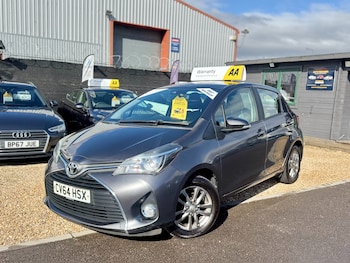 Used Toyota Yaris 2014 for sale - 79459004: Photo