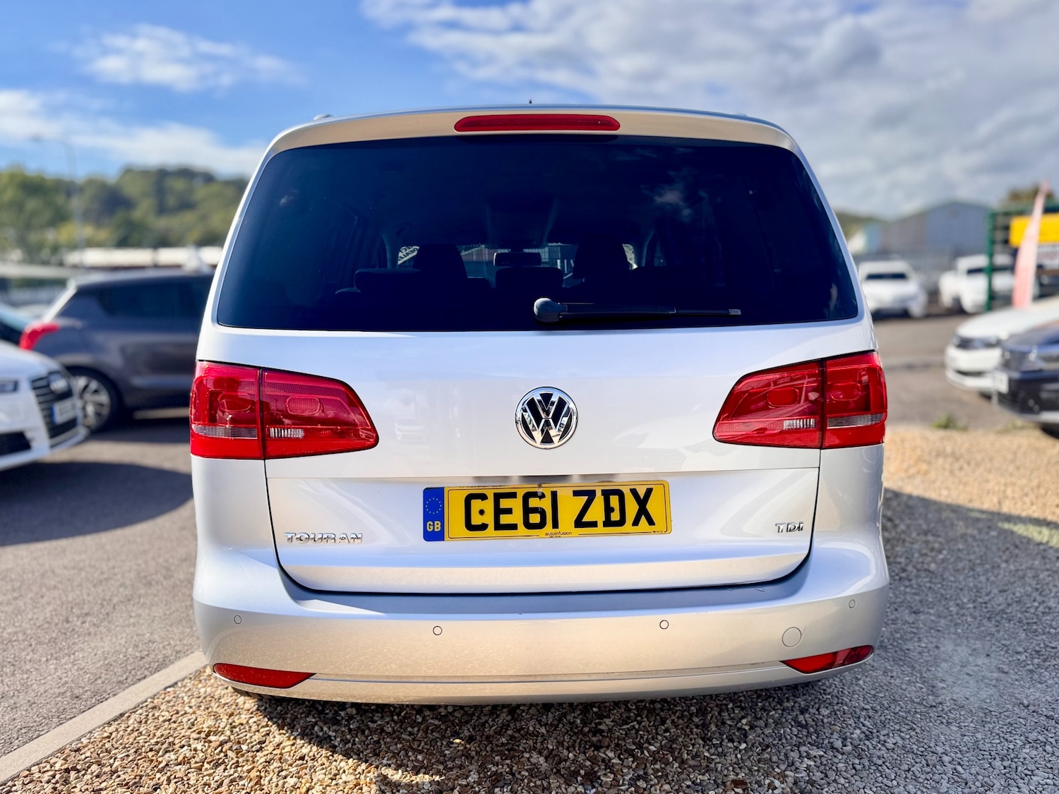 Used Volkswagen Touran 2011 for sale - 76161180: Photo 51
