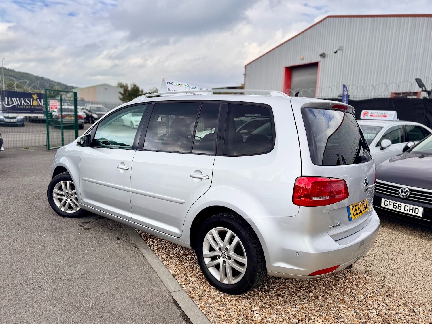 Used Volkswagen Touran 2011 for sale - 76161180: Photo 6