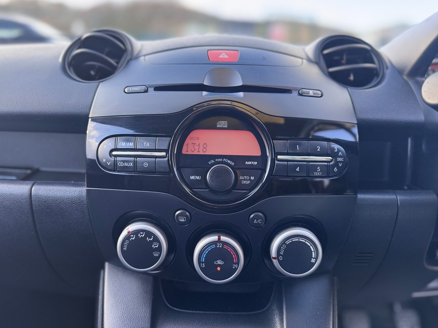 Used Mazda Mazda2 2011 for sale - 77543782: Photo 34