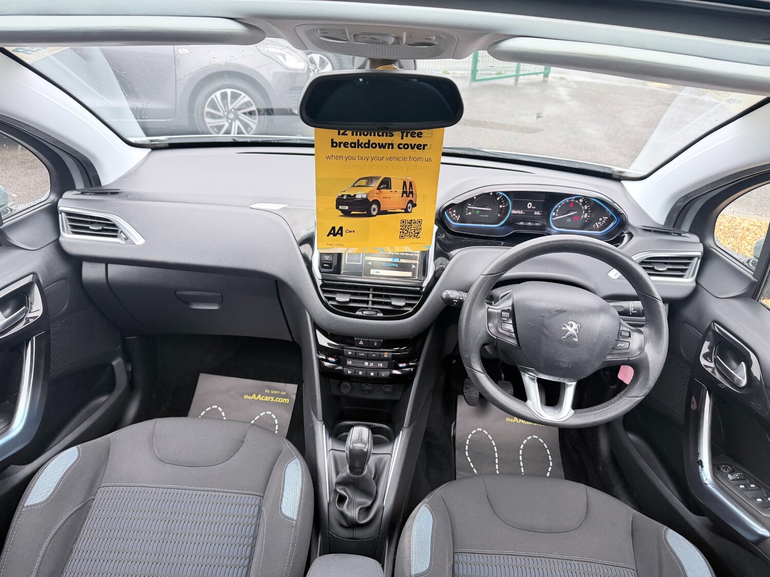 Used Peugeot 208 2013 for sale - 77640065: Photo 10