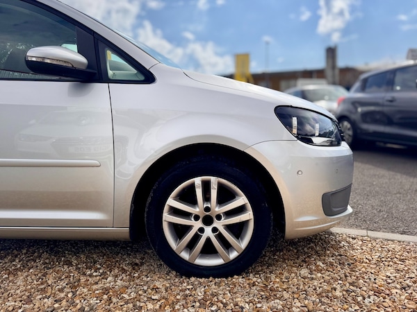 Used Volkswagen Touran 2011 for sale - 76253478: Photo 22