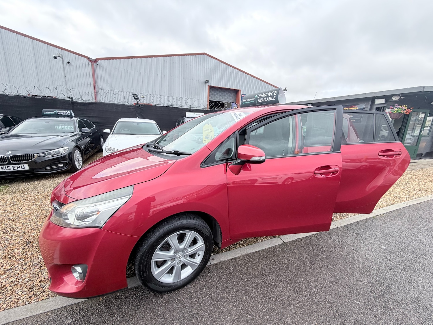 Used Toyota Verso 2015 for sale - 77617912: Photo 48
