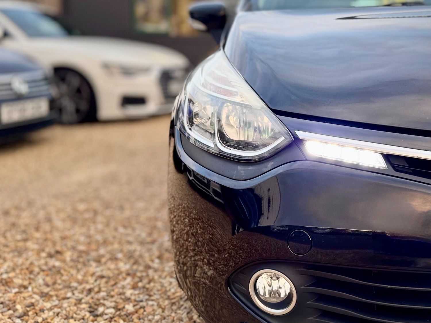 Used Renault Clio 2015 for sale - 76507355: Photo 46