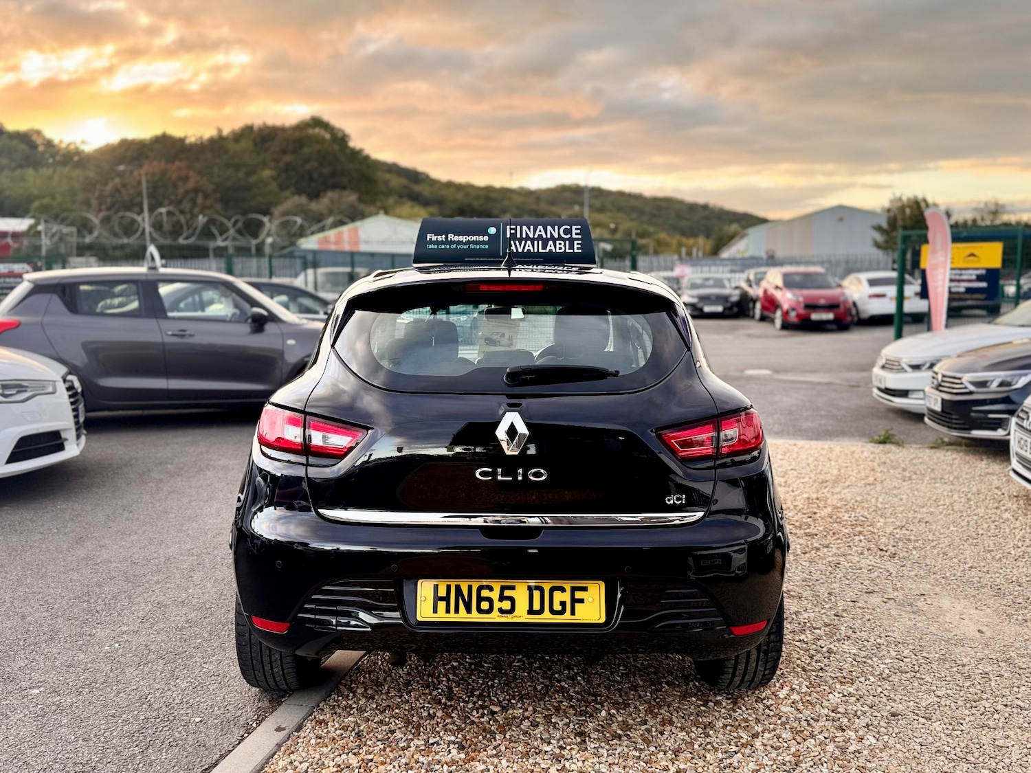 Used Renault Clio 2015 for sale - 76507355: Photo 7