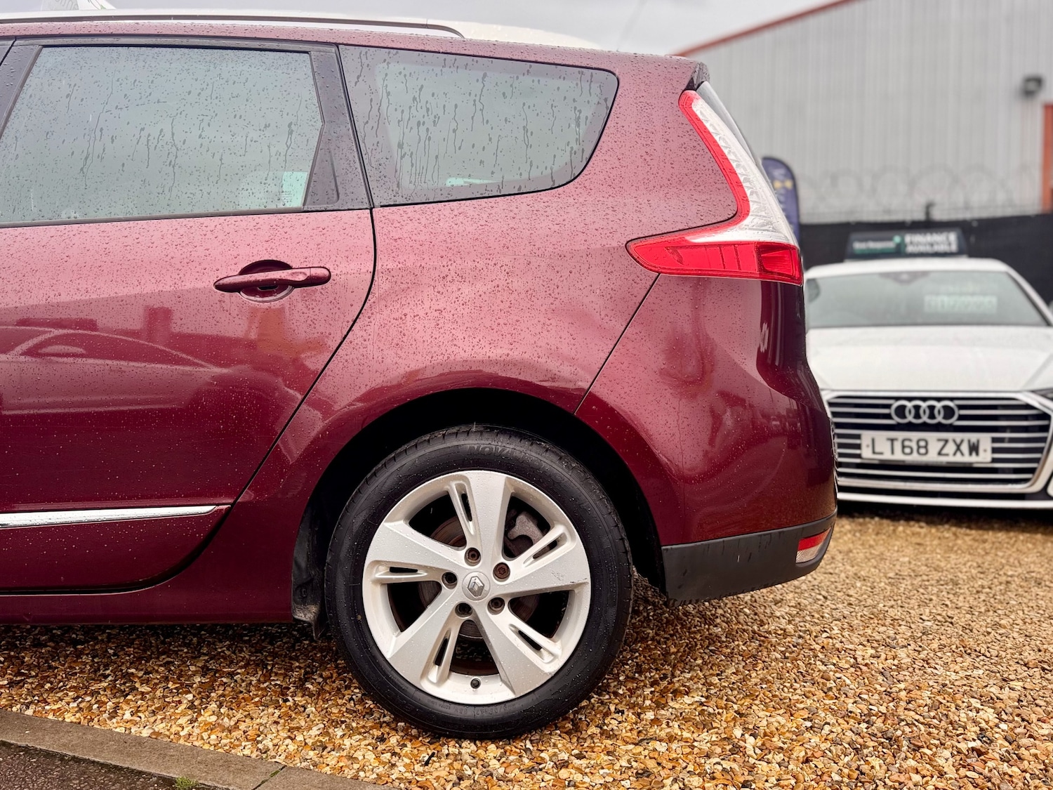 Used Renault Grand Scenic 2013 for sale - 76598791: Photo 23