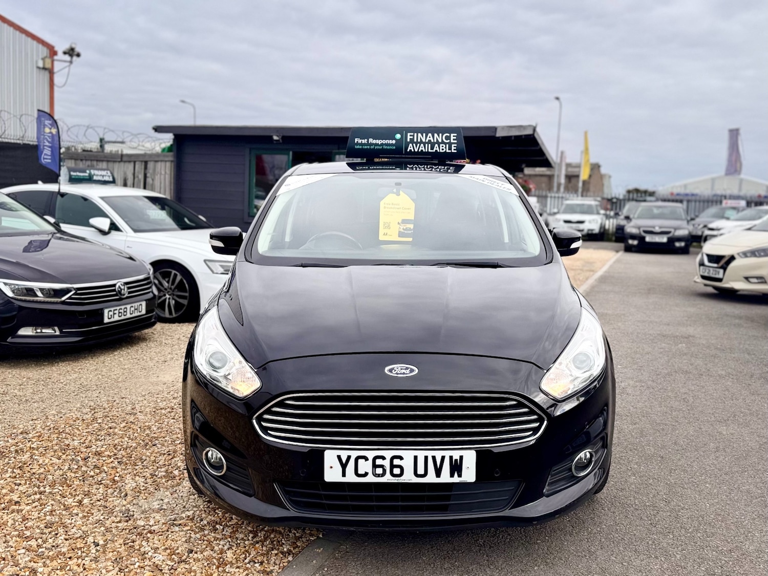 Used Ford S-Max 2016 for sale - 76193444: Photo 2