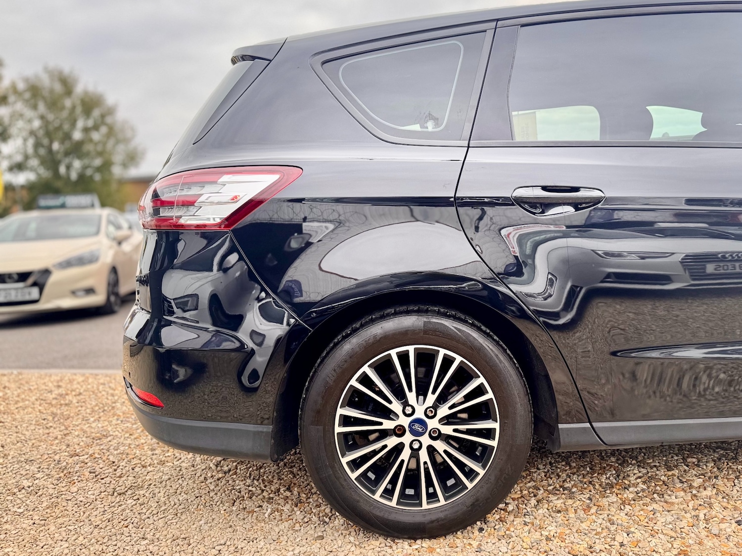 Used Ford S-Max 2016 for sale - 76193444: Photo 23