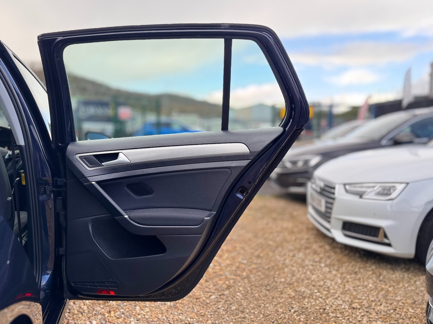 Used Volkswagen Golf 2015 for sale - 76859807: Photo 38