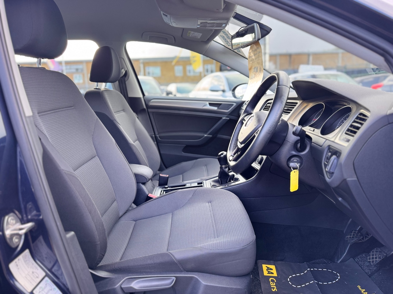 Used Volkswagen Golf 2015 for sale - 76859807: Photo 9