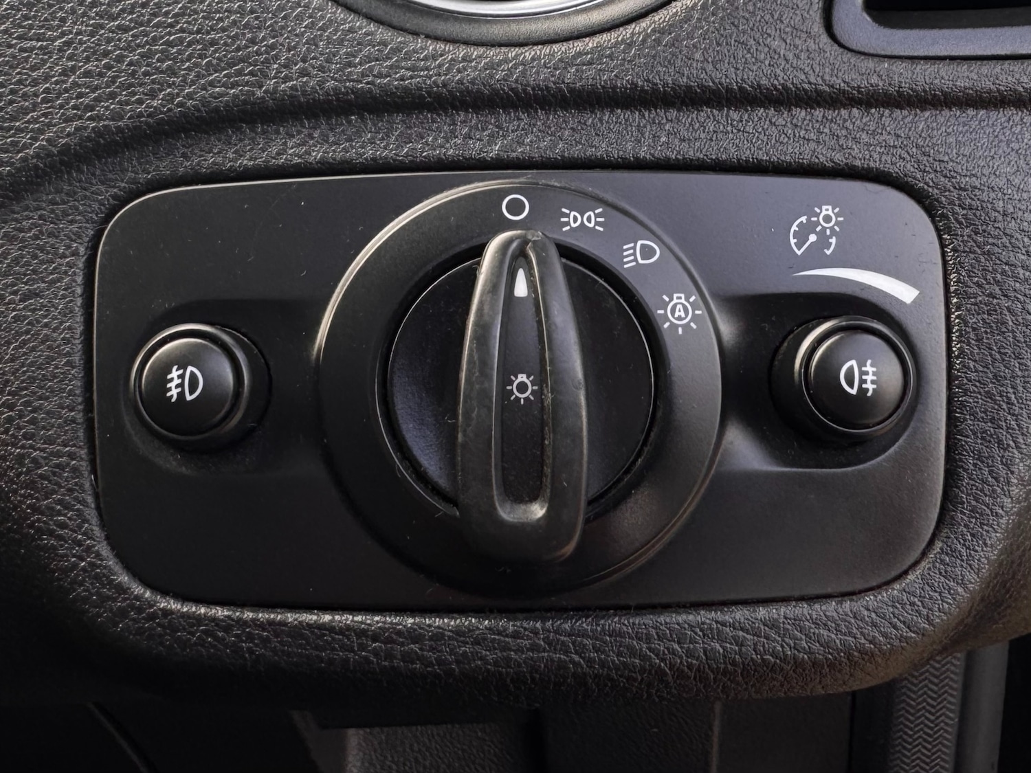 Used Ford Galaxy 2014 for sale - 76384289: Photo 30