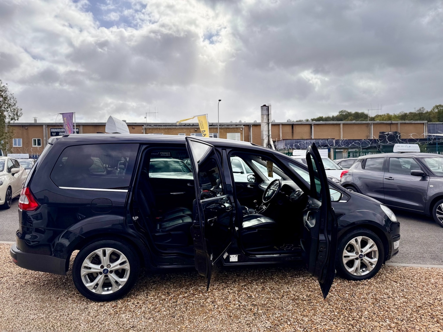 Used Ford Galaxy 2014 for sale - 76384289: Photo 47