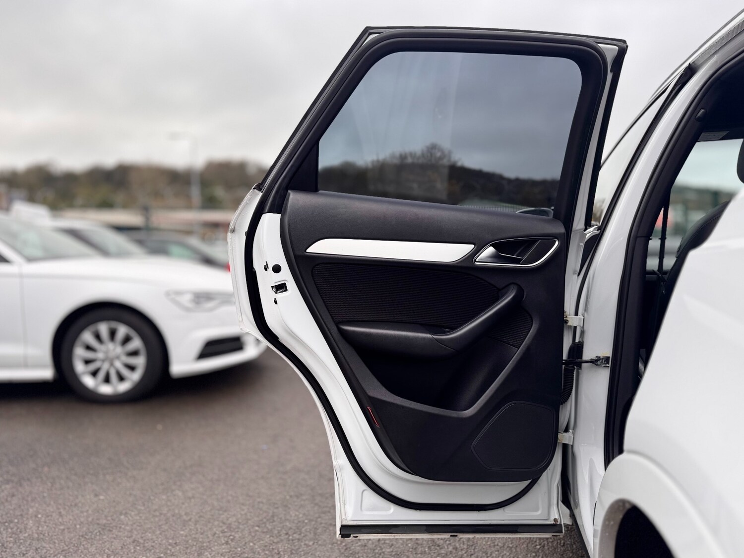 Used Audi Q3 2015 for sale - 77298002: Photo 45