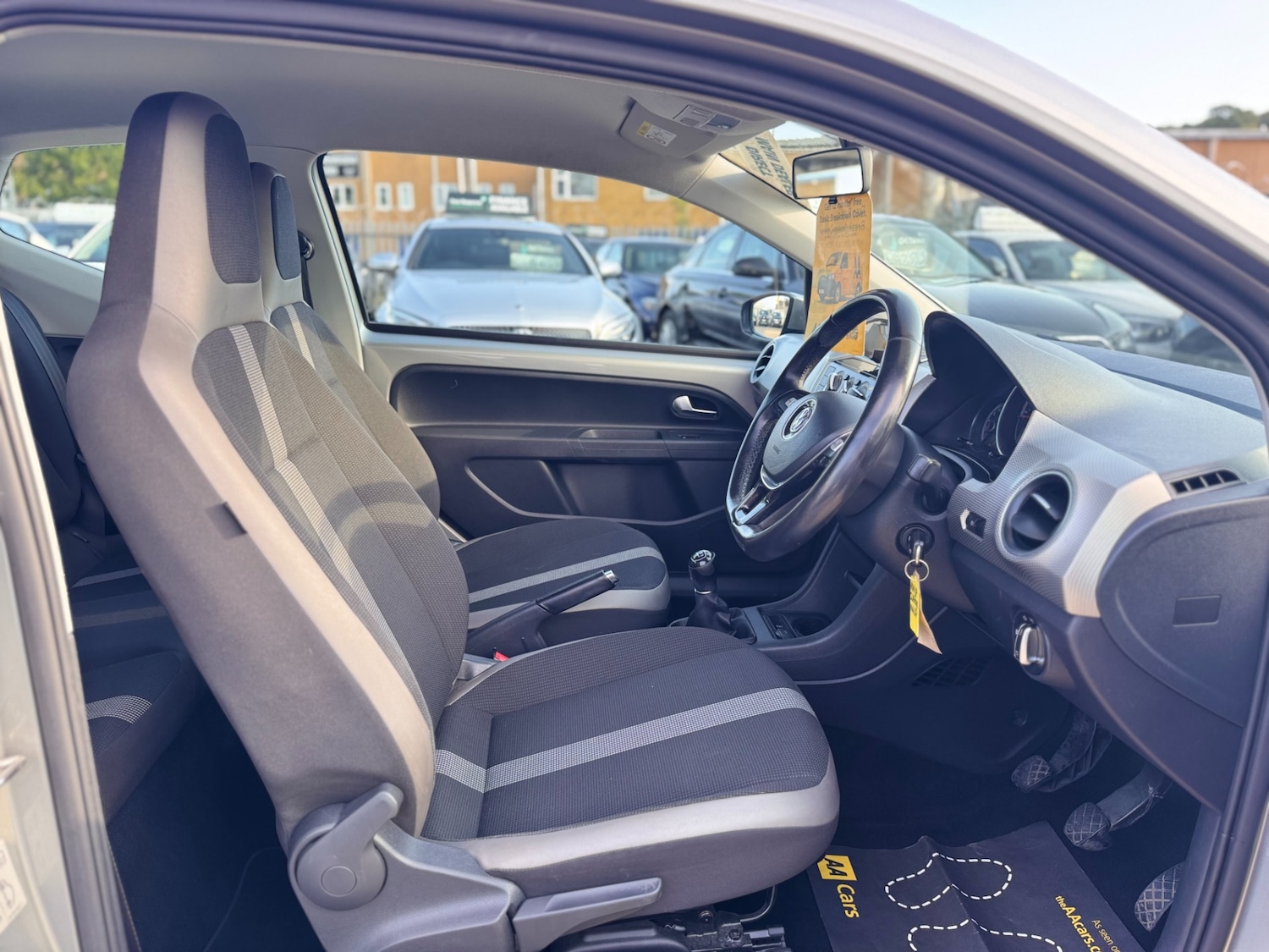 Used Volkswagen up! 2017 for sale - 77168382: Photo 9