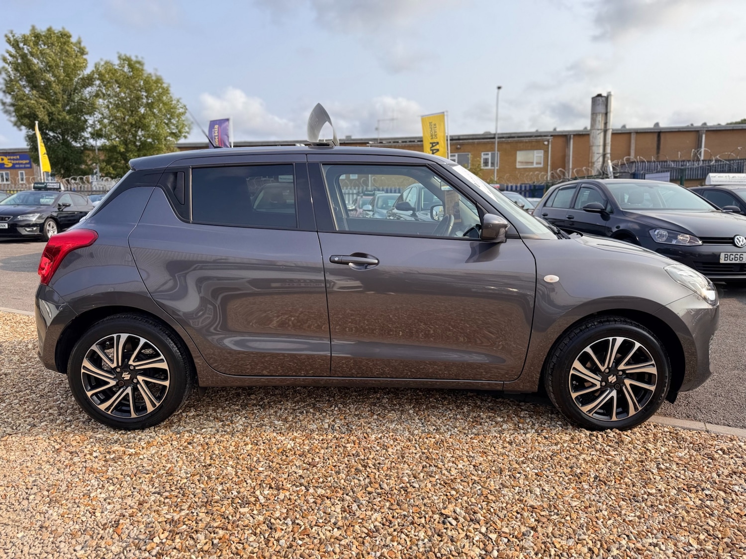 Used Suzuki Swift 2022 for sale - 76106281: Photo 12