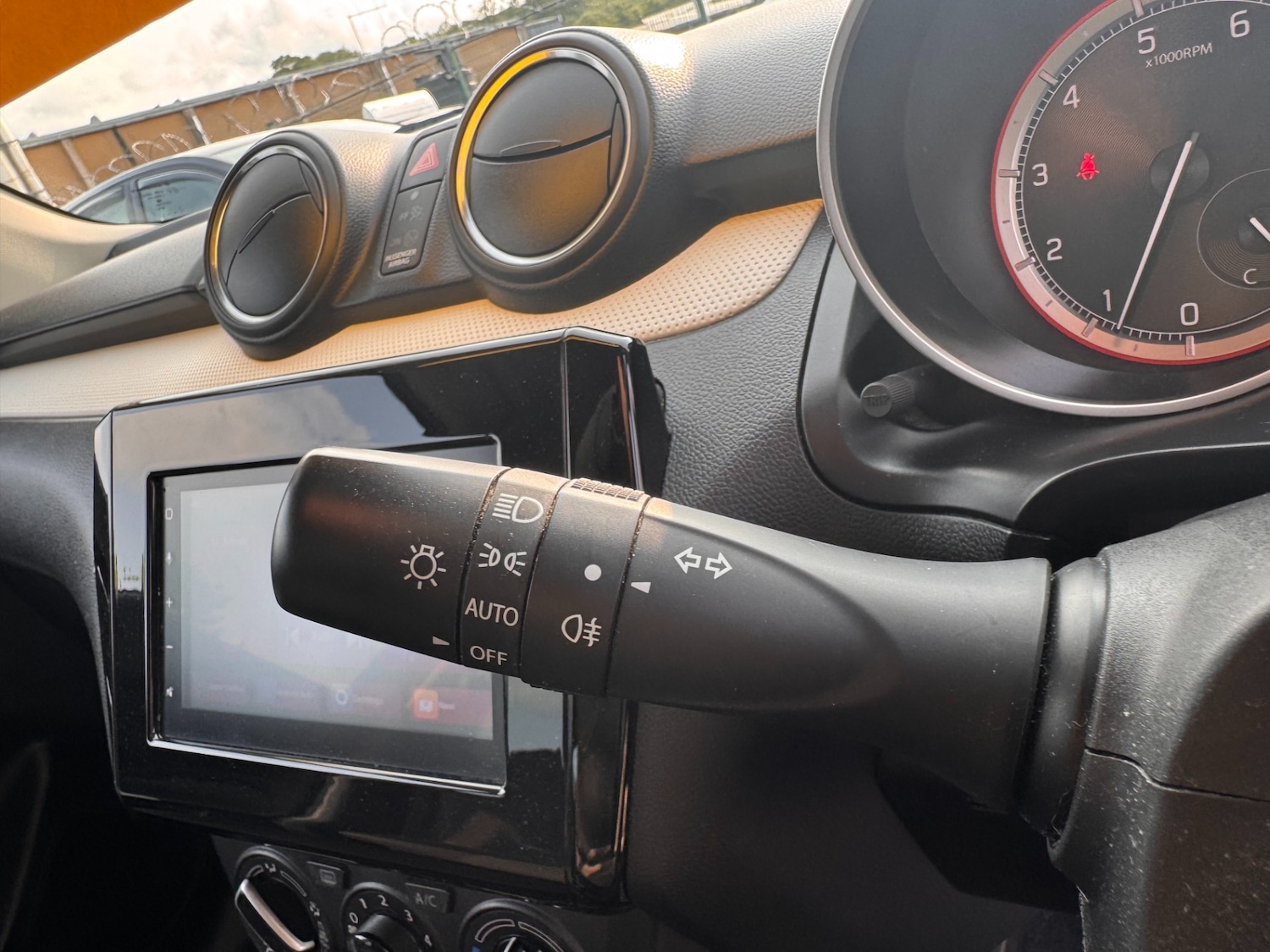 Used Suzuki Swift 2022 for sale - 76106281: Photo 31