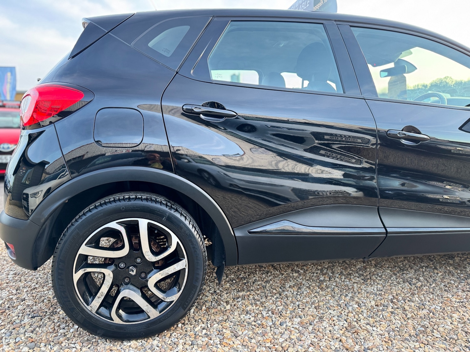 Used Renault Captur 2016 for sale - 76157518: Photo 20